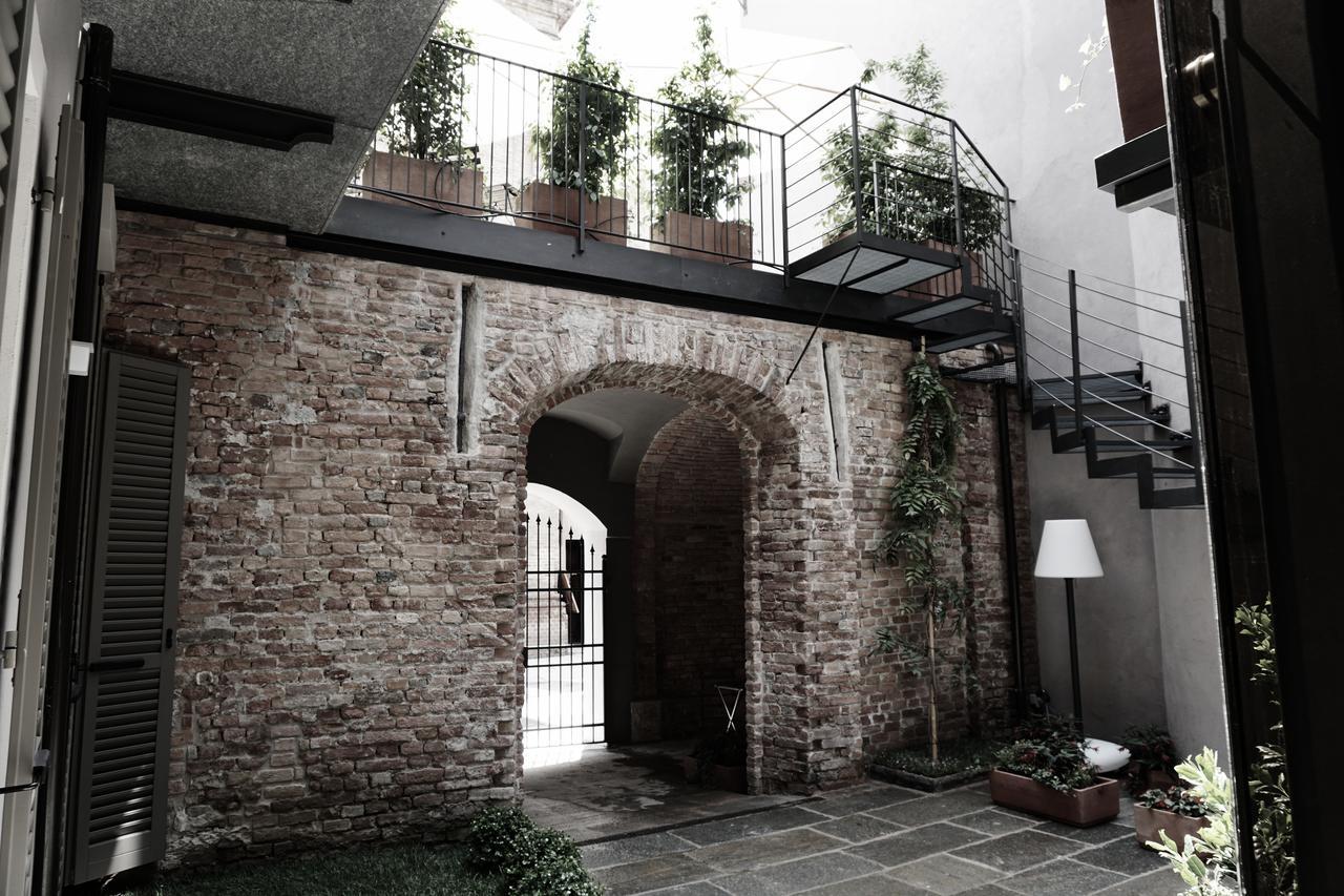 La Canonica - Charming Self-Catering Apartments In Nizza Monferrato Bagian luar foto