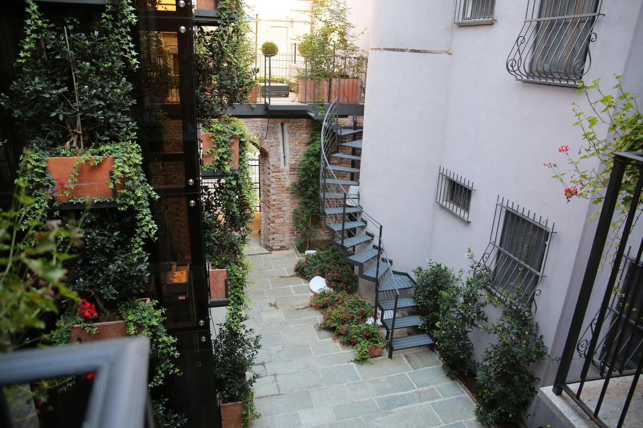 La Canonica - Charming Self-Catering Apartments In Nizza Monferrato Bagian luar foto