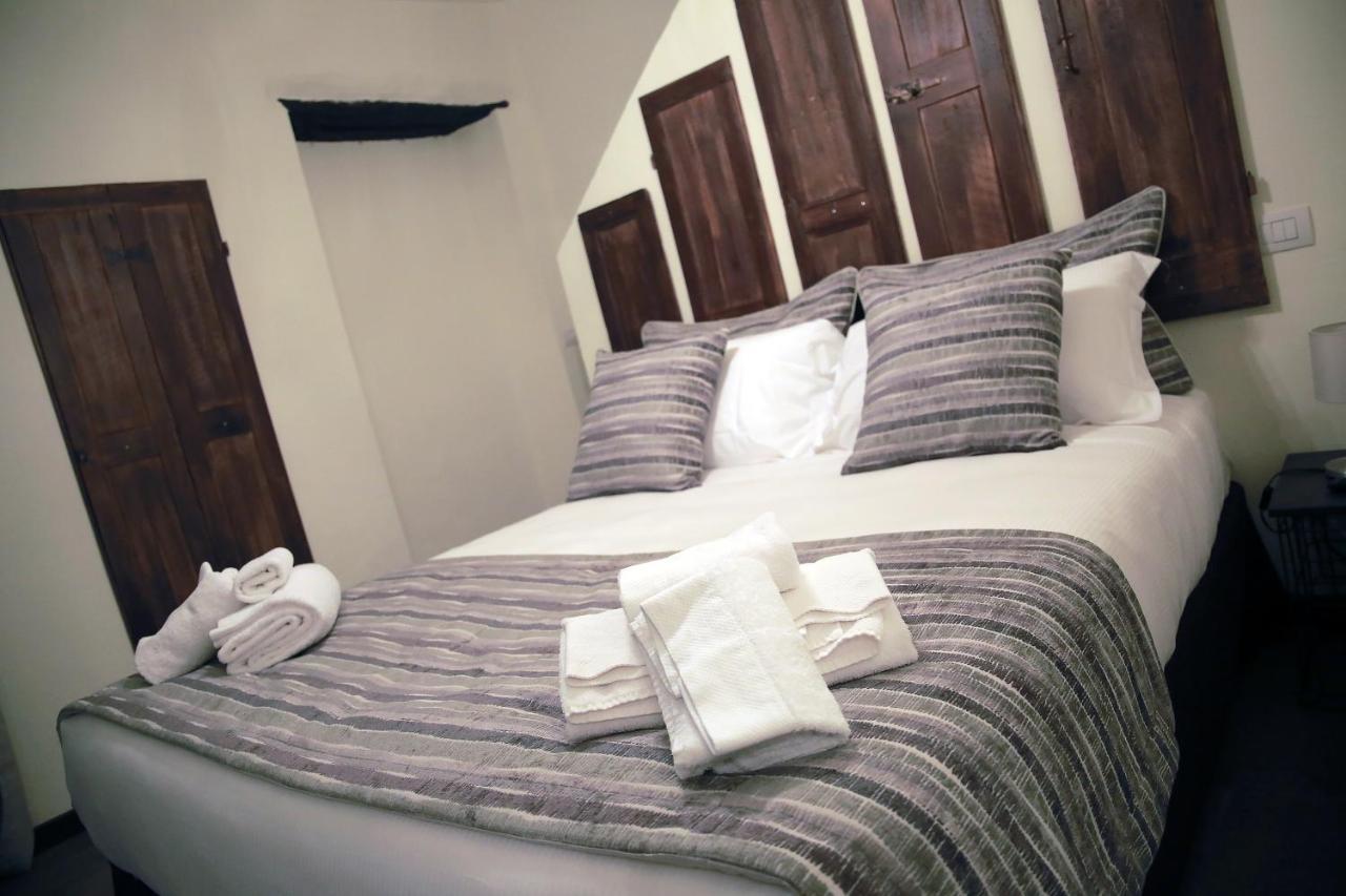 La Canonica - Charming Self-Catering Apartments In Nizza Monferrato Bagian luar foto