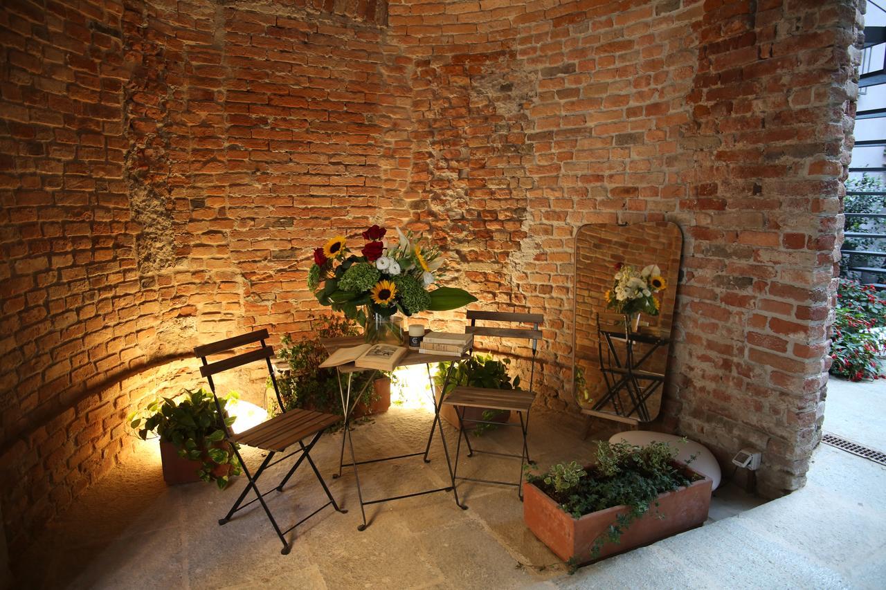 La Canonica - Charming Self-Catering Apartments In Nizza Monferrato Bagian luar foto
